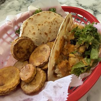 Ace Basin Fish Camp - Seafood Near Me - Jacksonboro, South Carolina