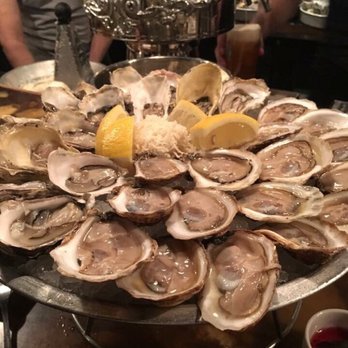 Pearl Diver - Seafood Near Me - Toronto, Ontario