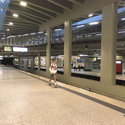 Métro Schuman