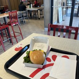 Spicy Deluxe Sandwich Spicy Deluxe Sandwich