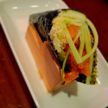 Sake - Spicy tuna handroll - Japanese Near Me - Napa, California