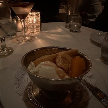 Dal Rae Restaurant - Steakhouses Near Me - Pico Rivera, California