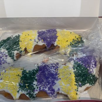 Dough Nguyener - Traditional King Cake - Bakeries Near Me - Gretna, Louisiana Dough Nguyener - Traditional King Cake - Bakeries Near Me - Gretna, Louisiana