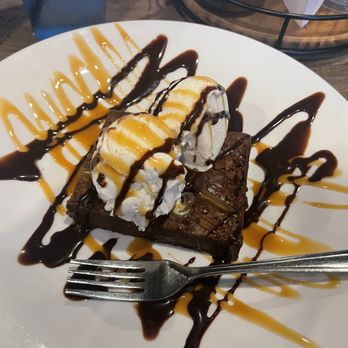 Grand River Brewery - Clawson - Brownie Sundae - Brewpubs Near Me - Clawson, Michigan Grand River Brewery - Clawson - Brownie Sundae - Brewpubs Near Me - Clawson, Michigan