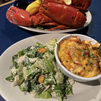 Boston Sail Loft - Twin Lobster and Lobster Mac and Cheese - Bars Near Me - Boston, Massachusetts Boston Sail Loft - Twin Lobster and Lobster Mac and Cheese - Bars Near Me - Boston, Massachusetts