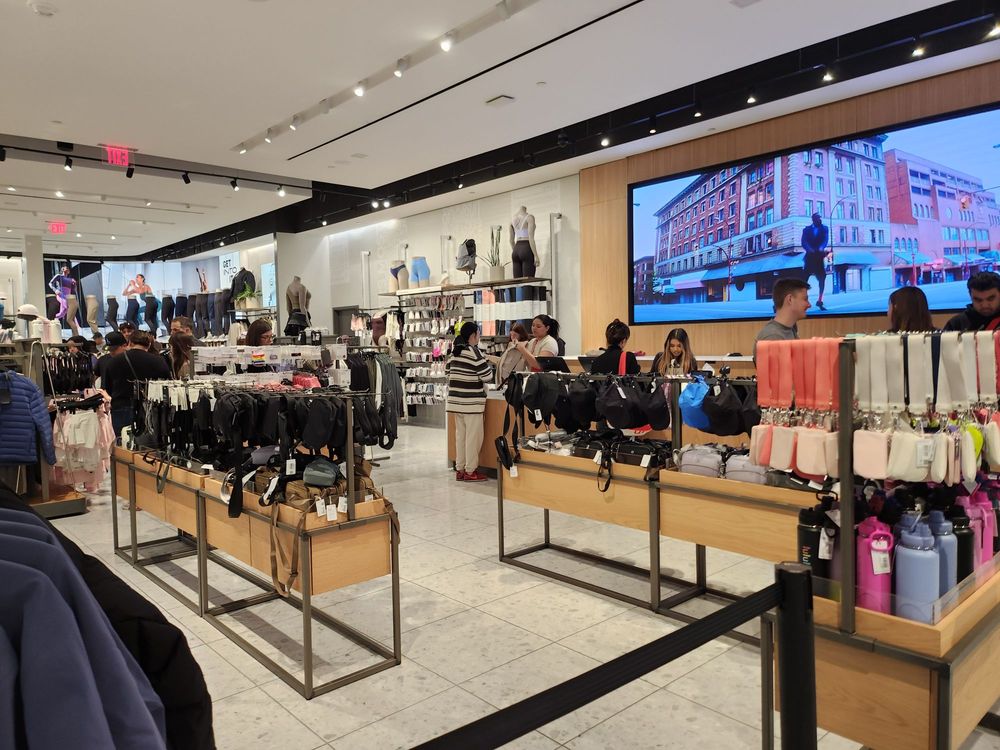 lululemon - Valley Fair, San Jose | Roadtrippers