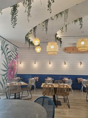 Gezzo's Coastal Cantina by null
