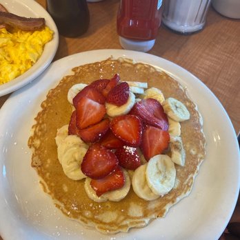 Donut Hole Bakery Cafe - Pancakes with strawberries and bananas - Donuts Near Me - Destin, Florida