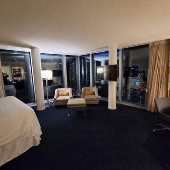 Sheraton Vancouver Wall Centre - Hotels Near Me - Vancouver, British Columbia Sheraton Vancouver Wall Centre - Hotels Near Me - Vancouver, British Columbia