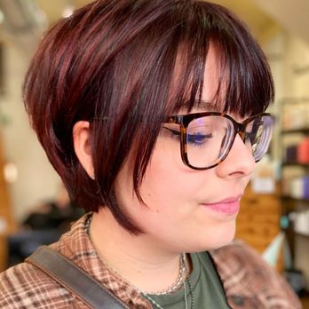 Pompadour-A Lifestyle Salon - Hair Salons Near Me - Minneapolis, Minnesota Pompadour-A Lifestyle Salon - Hair Salons Near Me - Minneapolis, Minnesota