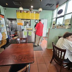 Maira Mediterranean Grill - Small, clean, popular place!