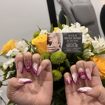 Nails River Road - Manicure done by Mary! She specializes in 3D designs - Nail Technicians Near Me - Puyallup, Washington