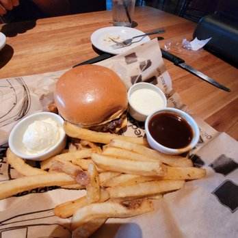 Cheddar's Scratch Kitchen - Barbecue Burger, French fries - American Near Me - Norman, Oklahoma