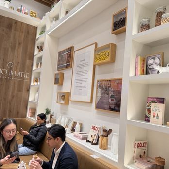 Bacio Di Latte - Indoor seating - Ice Cream & Frozen Yogurt Near Me - San Jose, California