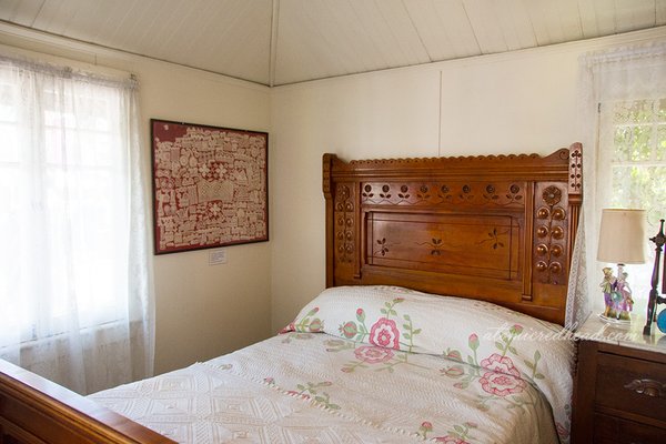 Cornelia White House by null