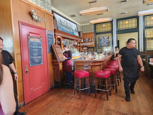 Little Dom's by null