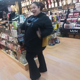♡Beauty Store♡ BEAUTY WORLD - Updated December 2025 - 138 Photos & 68 Reviews