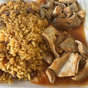 La Lechonera El Barrio - Arroz con habichuelas y quajo - Latin American Near Me - Orlando, Florida La Lechonera El Barrio - Arroz con habichuelas y quajo - Latin American Near Me - Orlando, Florida
