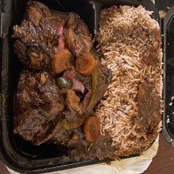 876 Island Spice - Brown Stew Chicken