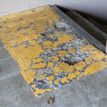 Days Inn by Wyndham Morehead - Trip hazards all over the place - Hotels Near Me - Morehead, Kentucky