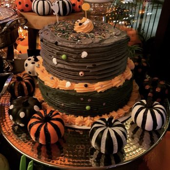 Leona’s Bakeshop - a halloween cake - Bakeries Near Me - Houston, Texas Leona’s Bakeshop - a halloween cake - Bakeries Near Me - Houston, Texas