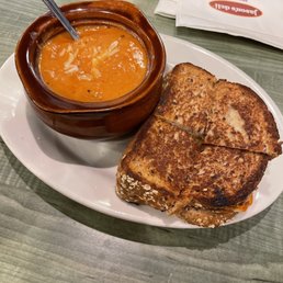 Grilled cheese and tomato soup Grilled cheese and tomato soup