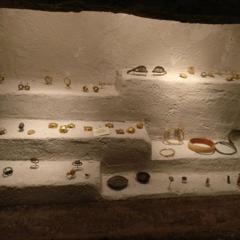 Field Museum - Museums Near Me - Chicago, Illinois