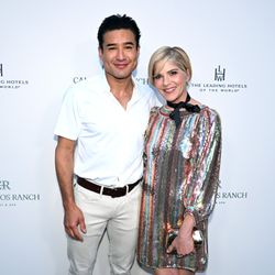 Step and Repeat LA - Calamigos Ranch Media Wall with Hedge Wall