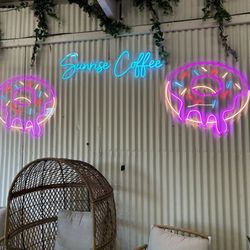 Sunrise donuts - Interior