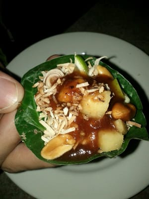 Bob Likes Thai Food. by null