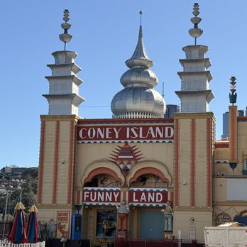 Luna Park Sydney - Amusement Parks Near Me - Milsons Point, NSW Luna Park Sydney - Amusement Parks Near Me - Milsons Point, NSW
