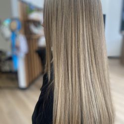 Smooth Lines Salon