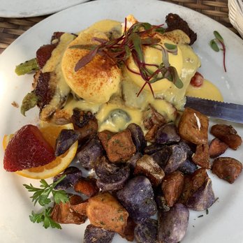 Sweet Maple - Blackstone Eggs Benedict - American Near Me - San Francisco, California