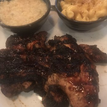 Gus's Barbecue - Chicken with jalapeño grits (so good) and mac n cheese.  I love Gus' now. It used to be aweful BBQ. Now it's very good and tasty - Barbeque Near Me - South Pasadena, California