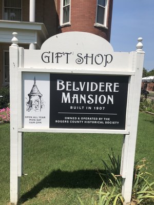Belvidere Mansion by null