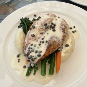 Geoffrey's Malibu - Chicken Picatta - Seafood Near Me - Malibu, California
