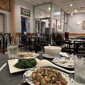 Vinh Kee Restaurant - Restaurant inside. Duck tongue snow pea sprouts rice noodles - Dim Sum Near Me - Falls Church, Virginia Vinh Kee Restaurant - Restaurant inside. Duck tongue snow pea sprouts rice noodles - Dim Sum Near Me - Falls Church, Virginia