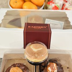 Young coconut chiffon &Thai tea chocolate chip cookies