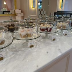 Sucré - Baked goods