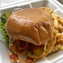 Burgers Amore - Cousin Vinny TNT Jalapeno Burger
