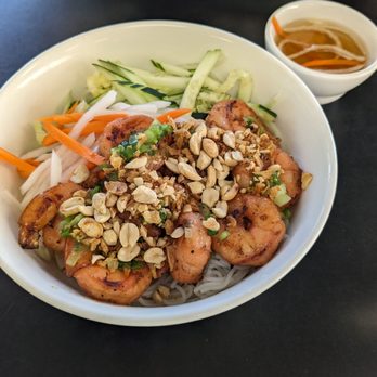 Little Saigon Bistro - Grilled shrimp with vermicelli - Vietnamese Near Me - Sarasota, Florida Little Saigon Bistro - Grilled shrimp with vermicelli - Vietnamese Near Me - Sarasota, Florida