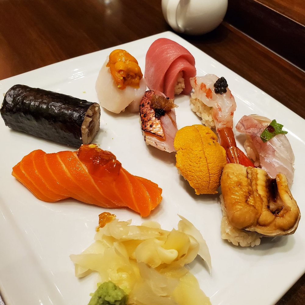 Deluxe omakase selection Deluxe omakase selection