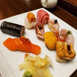 Deluxe omakase selection Deluxe omakase selection