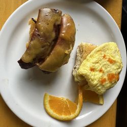 Rocky's Cafe - Breakfast sandwich with reindeer sausage