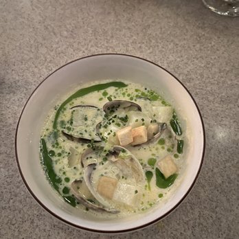 Mabel Gray - Best clam chowder - New American Near Me - Hazel Park, Michigan