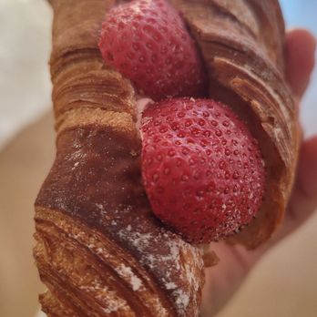 Tous Les Jours - Strawberry Cream croissant - Bakeries Near Me - University City, Missouri Tous Les Jours - Strawberry Cream croissant - Bakeries Near Me - University City, Missouri
