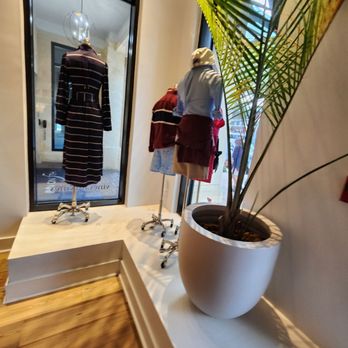 Vineyard Vines Naples - Women's Clothing Near Me - Naples, Florida Vineyard Vines Naples - Women's Clothing Near Me - Naples, Florida