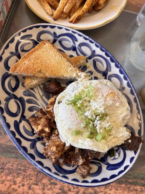 Dove's Luncheonette by null