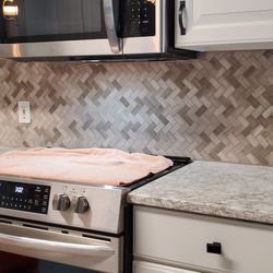 Blackledge Construction - backsplash after install