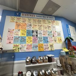 Justine's Ice Cream Parlour - Wall of shakes
